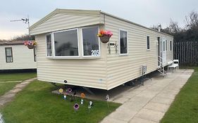 Family Friendly - Sleeps4 - Close To Nature
